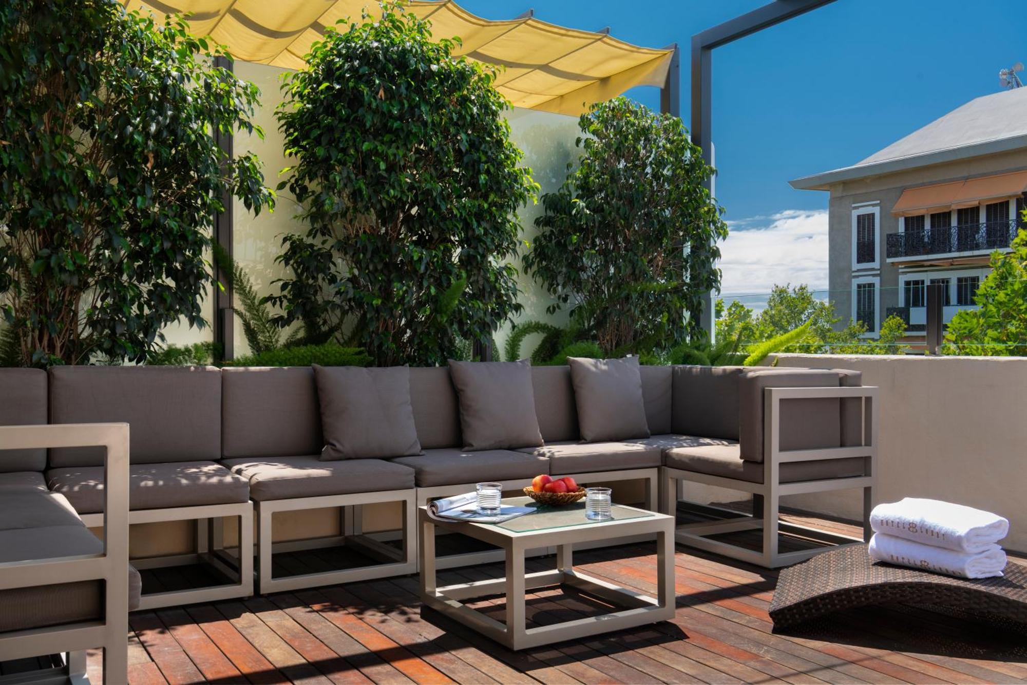 Hotel Lobby Seville Ngoại thất bức ảnh The hotel's rooftop