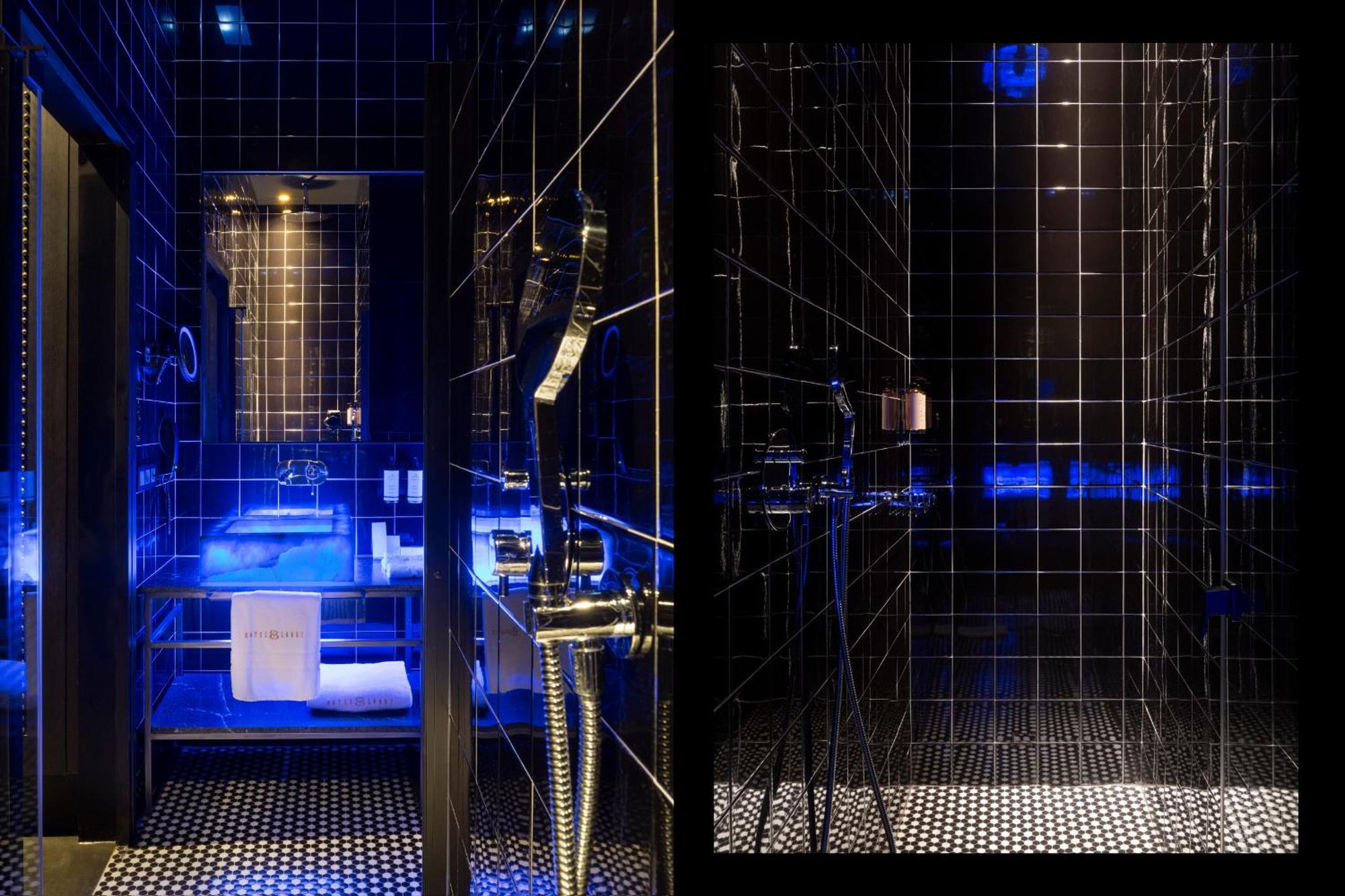 Hotel Lobby Seville Ngoại thất bức ảnh A shower