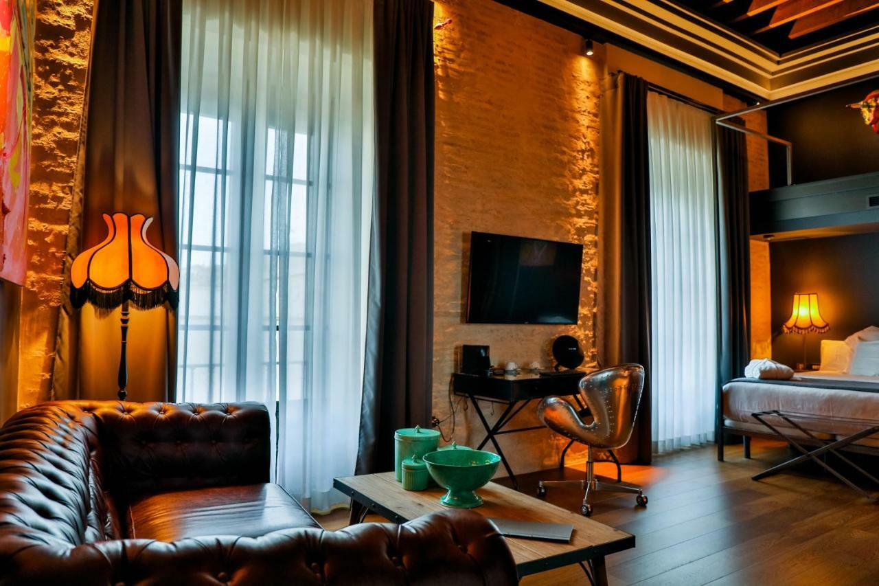 Hotel Lobby Seville Ngoại thất bức ảnh Suite